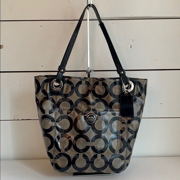 Coach Handbags - Authentic Coach Bag w/ Strap that needs Repairing